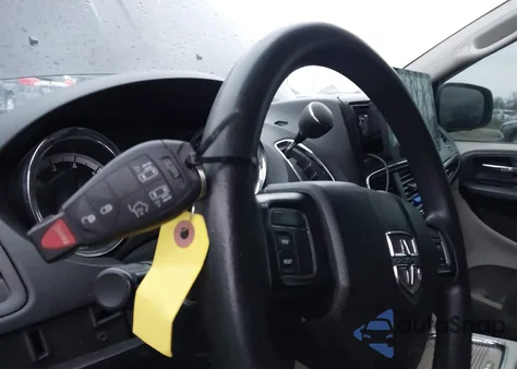 2013 Dodge Grand Caravan Sxt from USA, damaged, VIN 2C4RDGCG2DR715600